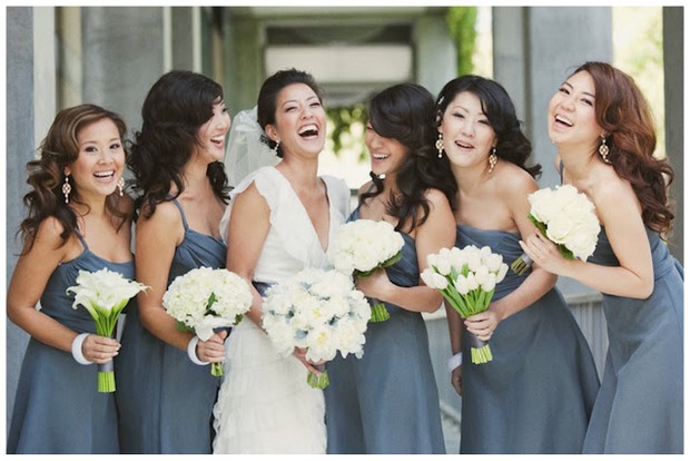 bridesmaids with bouquets