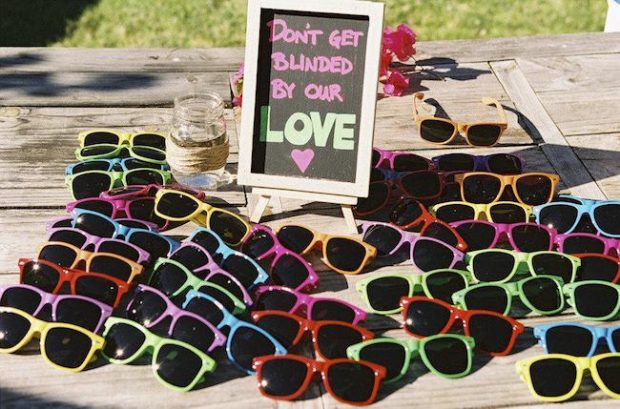 Wedding Favors Ideas Sunglasses Are Perfect Outdoor Wedding Favors