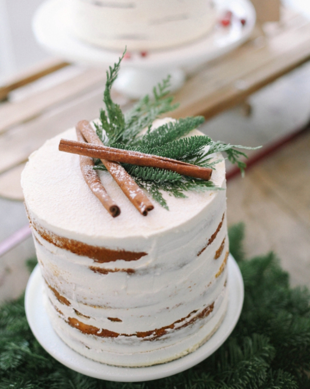 15 Rustic Winter Wedding Cakes | SouthBound Bride