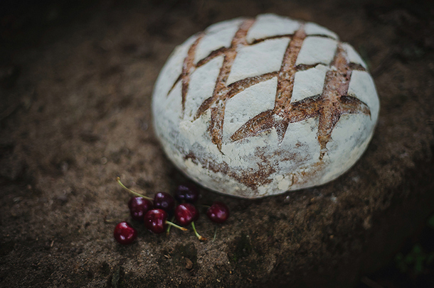 https://southboundbride.com/wp-content/uploads/2015/02/011-fairytale-woodland-styled-shoot-this-searching-heart-gingerale-photography.jpg