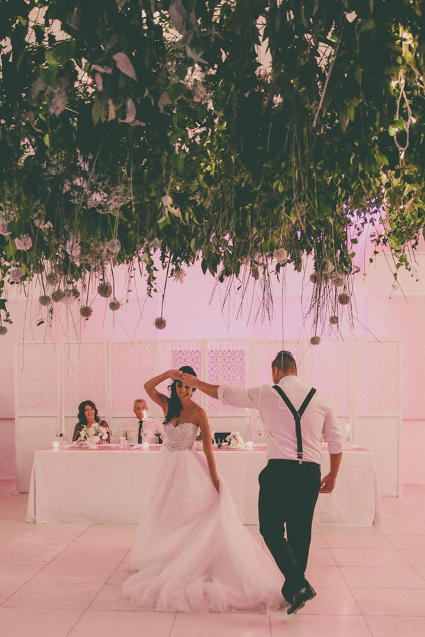 031-N&N-greenery-glitter-emerald-gold-wedding-HayleyTakesPhotos