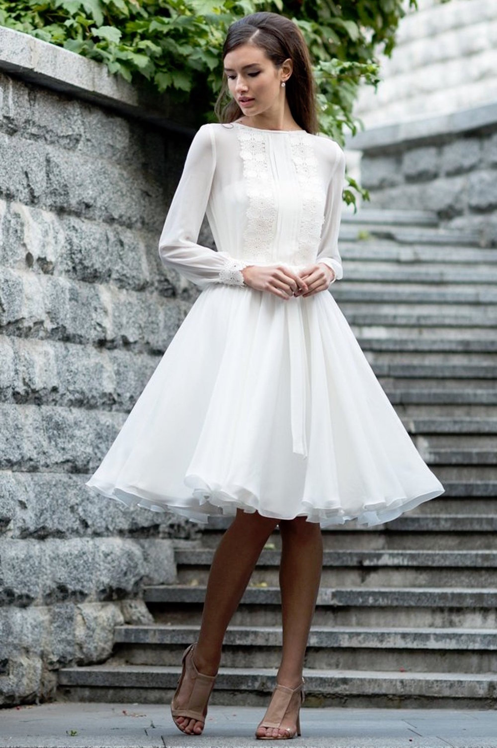 Mikael - JAMES - Long dress with chiffon fabric, beaded top and short  sleeves