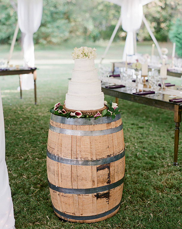 005-wine-barrel-wedding-decor-southbound
