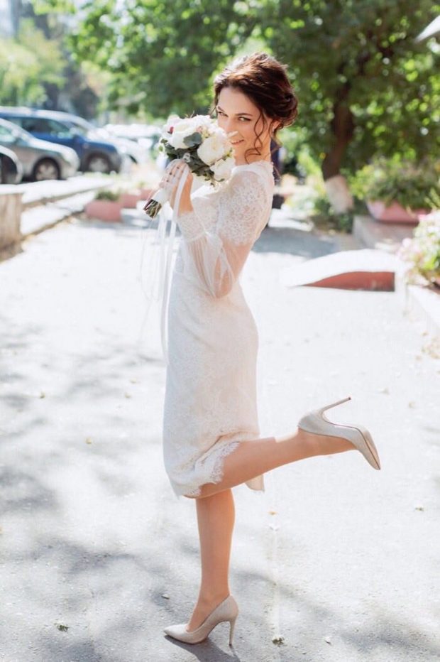 20 Stylish Short Wedding Dresses from Etsy SouthBound Bride