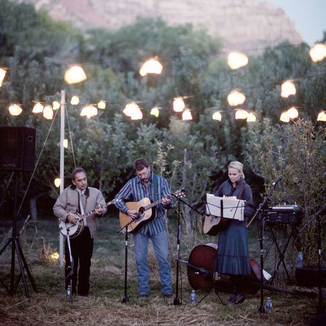 Farmers Market Wedding Ideas Live Band