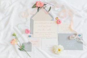 Modern romantic stationery suite | SouthBound Bride | Credit: Alexis June Weddings