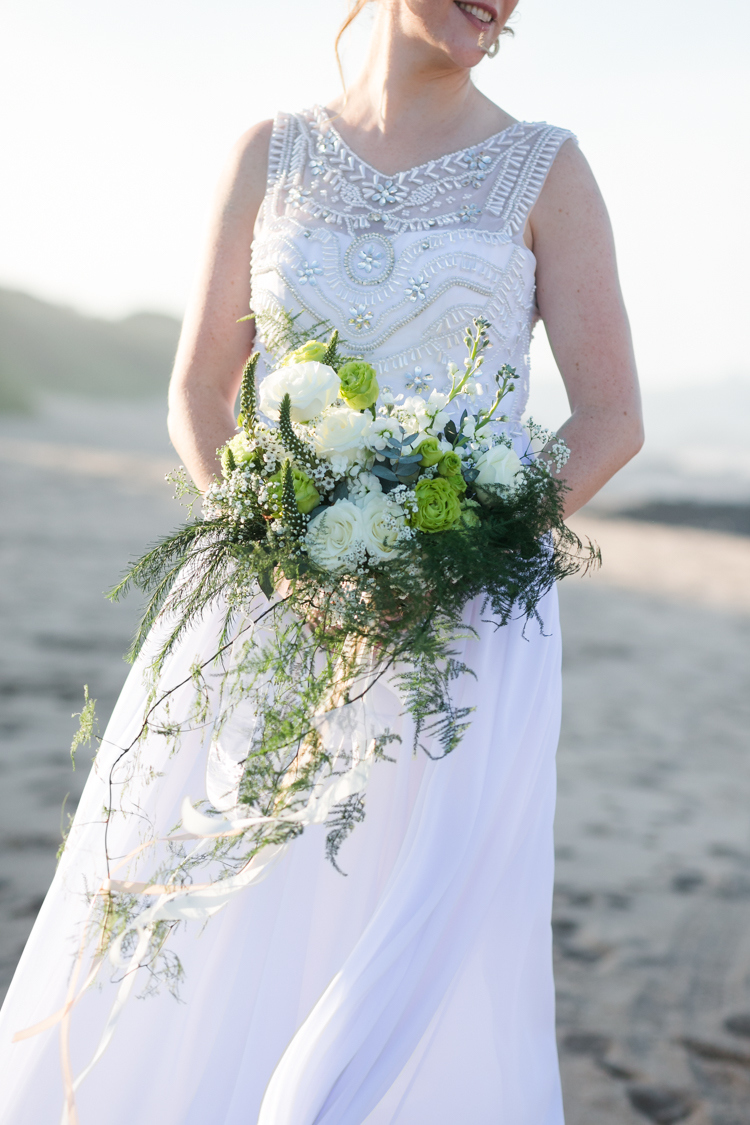 Green & White Bouquet | Image: Long Exposure