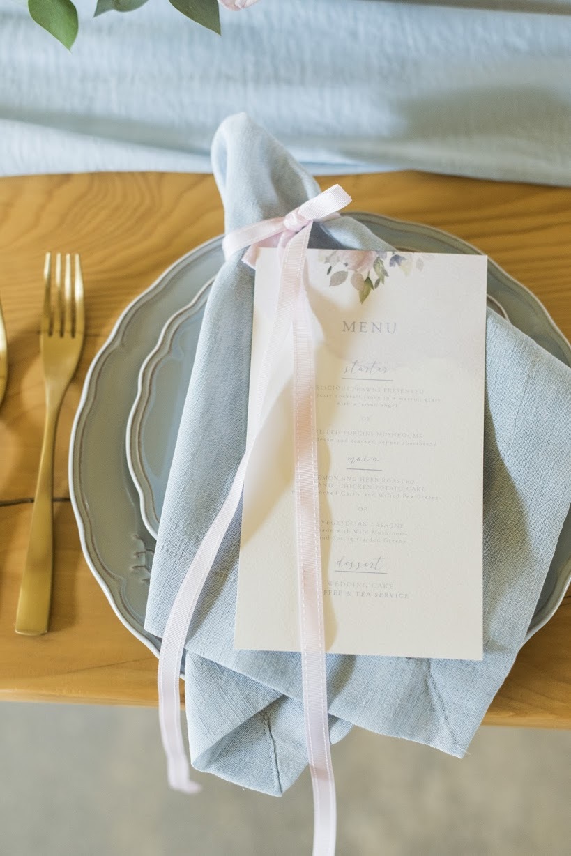 Pantone Serenity & Rose Quartz Place Setting | Credit: Jack & Jane Photography