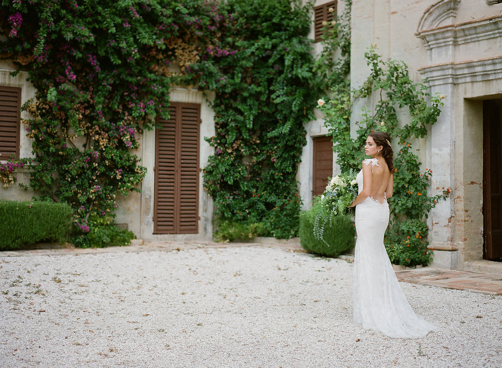 Low Back Claire Pettibone Wedding Dress | Credit: Magnolia & Magpie Photography