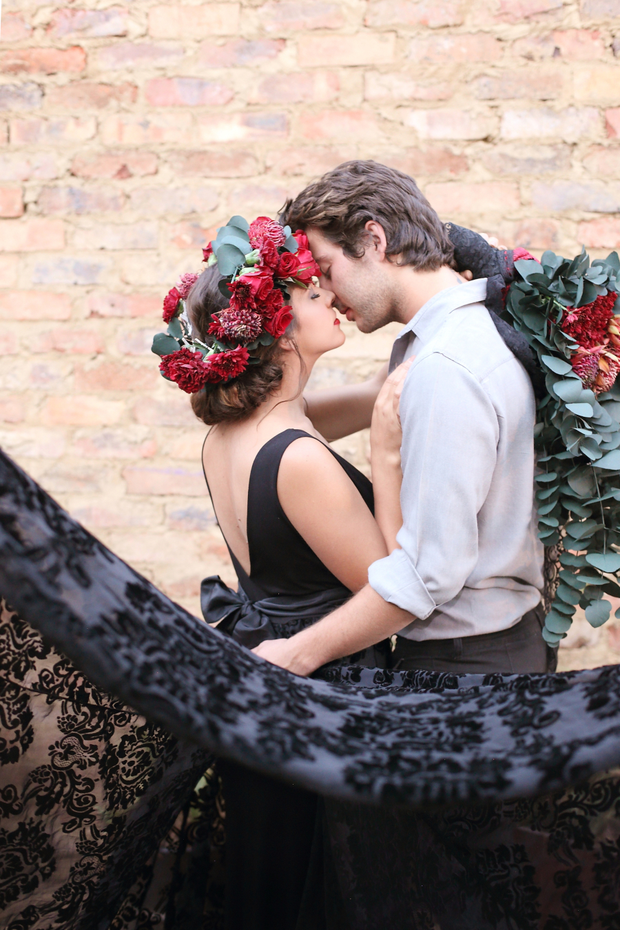 Día De Los Muertos Wedding Inspiration | Credit: Hello Love Photography