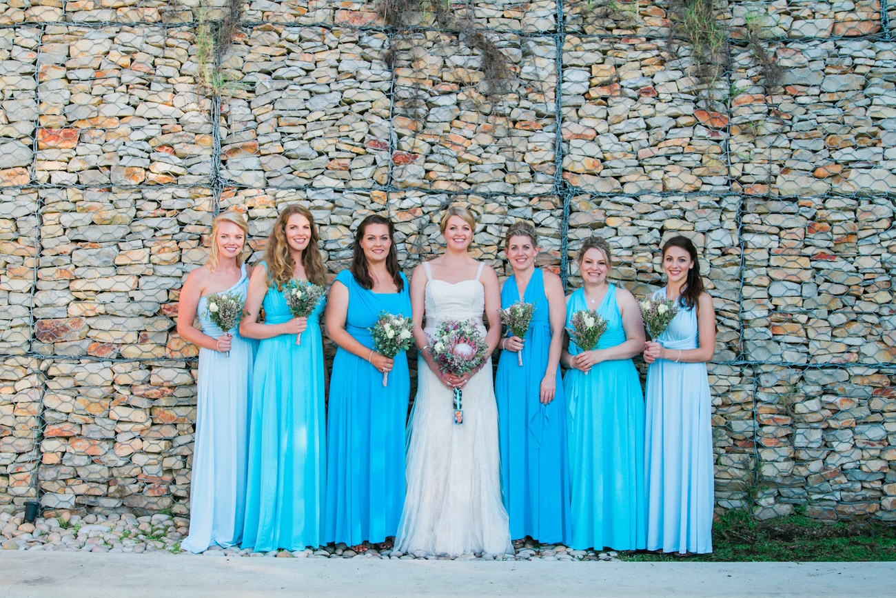 Bridesmaid in Shades Blue | Image: Maxeen Kim