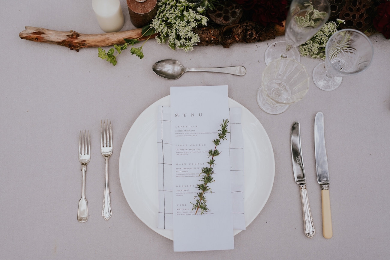 Woodlands Elopement Place Setting | Credit: Lad & Lass Photography