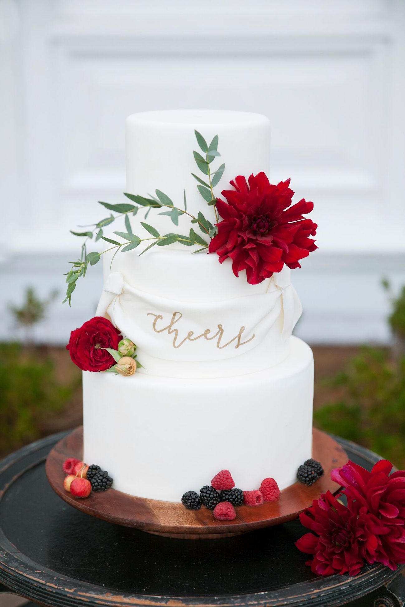 Cheers Fondant Wedding Cake | Image: Katie Parra