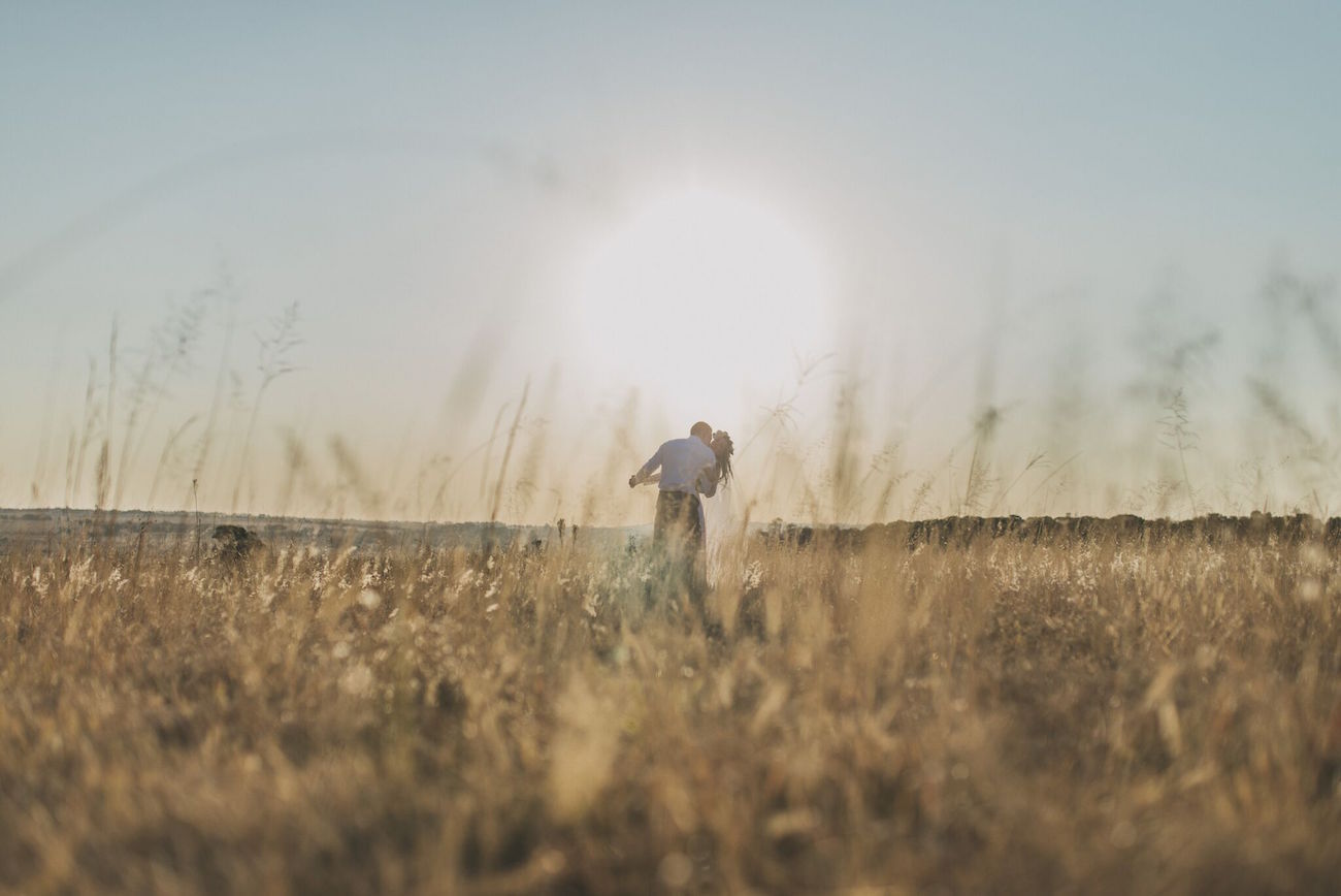 Golden Hour Bride and Groom Portrait | Credit: Vicky Bergallo