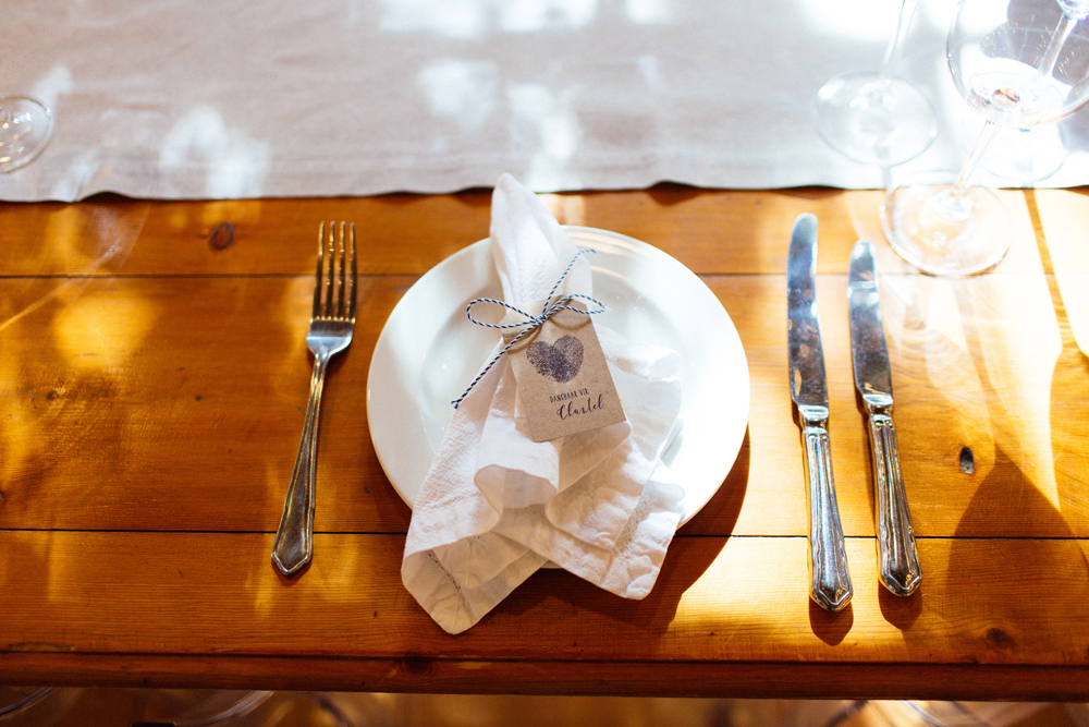 Simple Rustic Place Setting | Images: Marli Koen