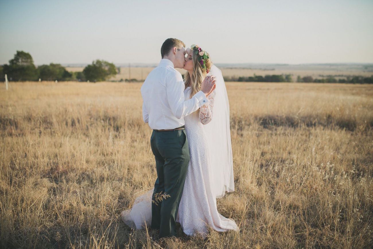 Boho Bride and Groom | Credit: Vicky Bergallo