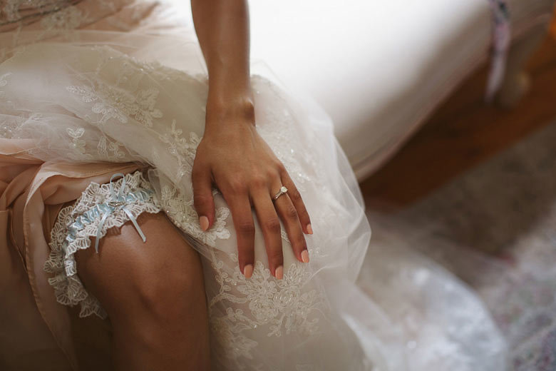 Wedding Garter | Image: Moira West