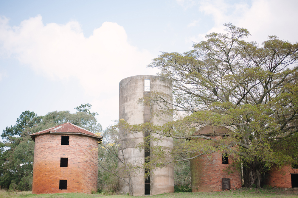 Romantic Rose Gold Farm Wedding | Image: Tanya Jacobs