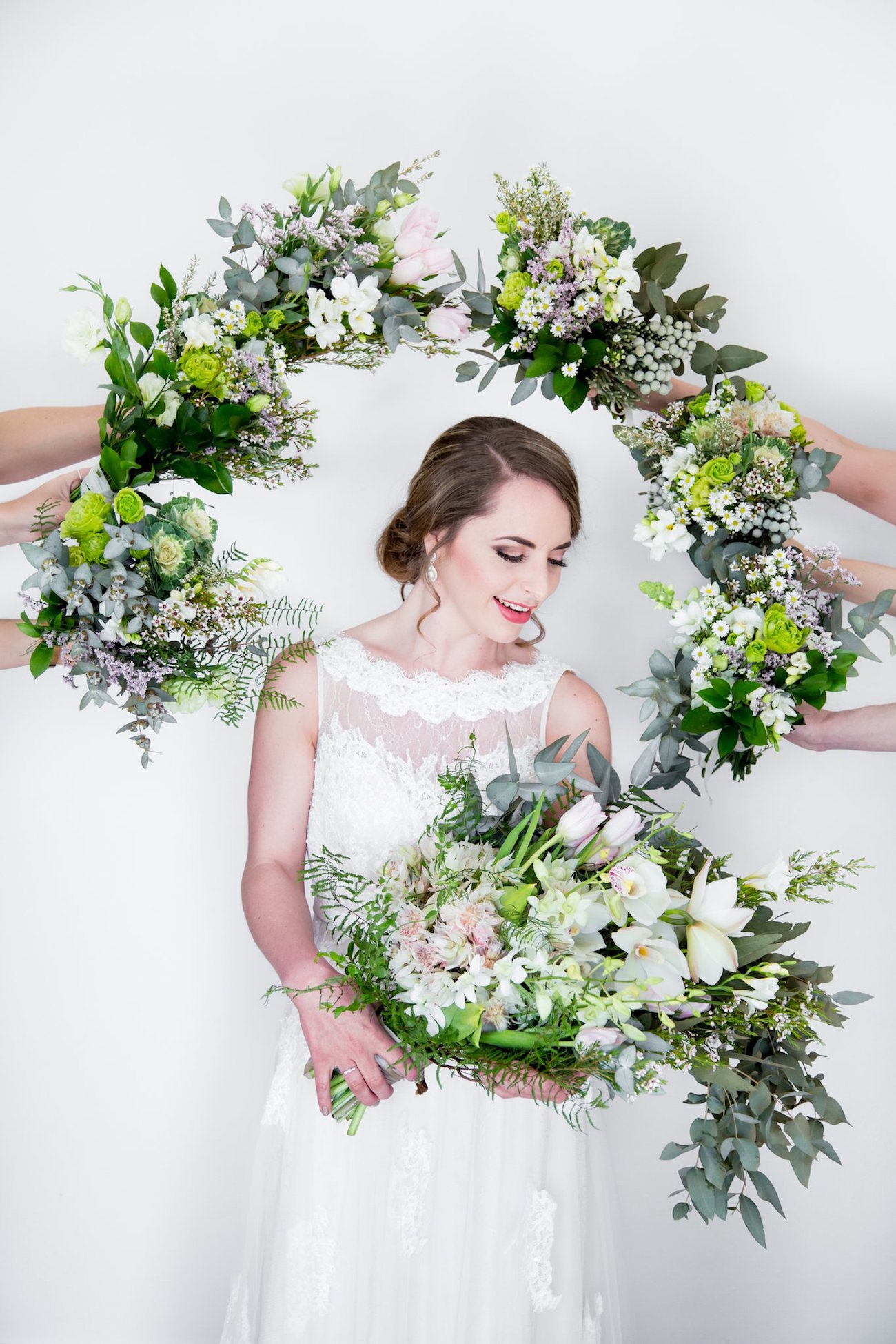 Bride with Greenery Bouquets | Image: JCclick