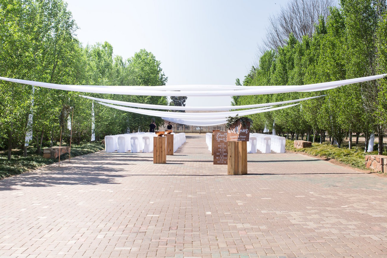 Draped Outdoor Ceremony Area | Image: JCclick