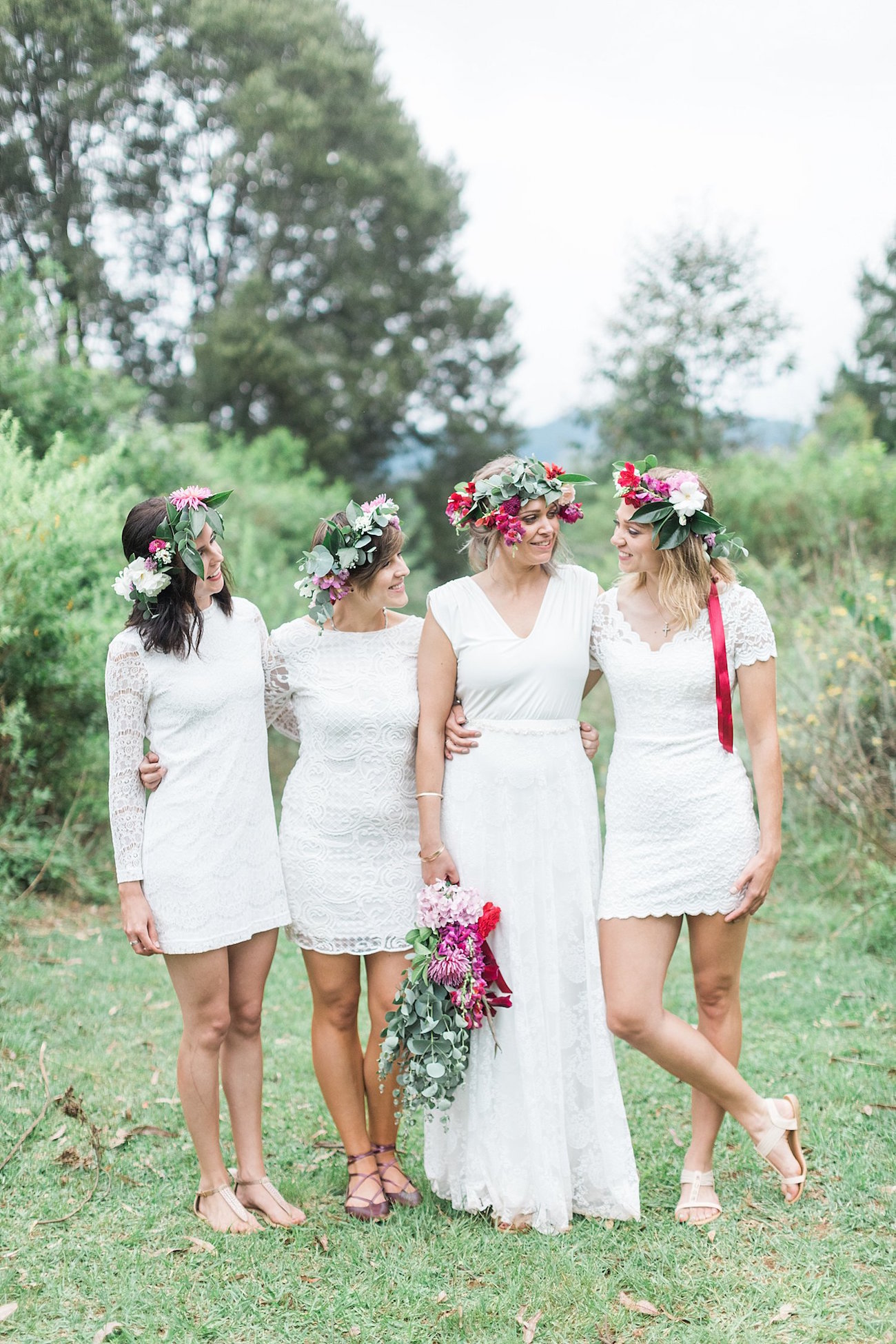 Bridesmaids in White Lace | Image: Alicia Landman