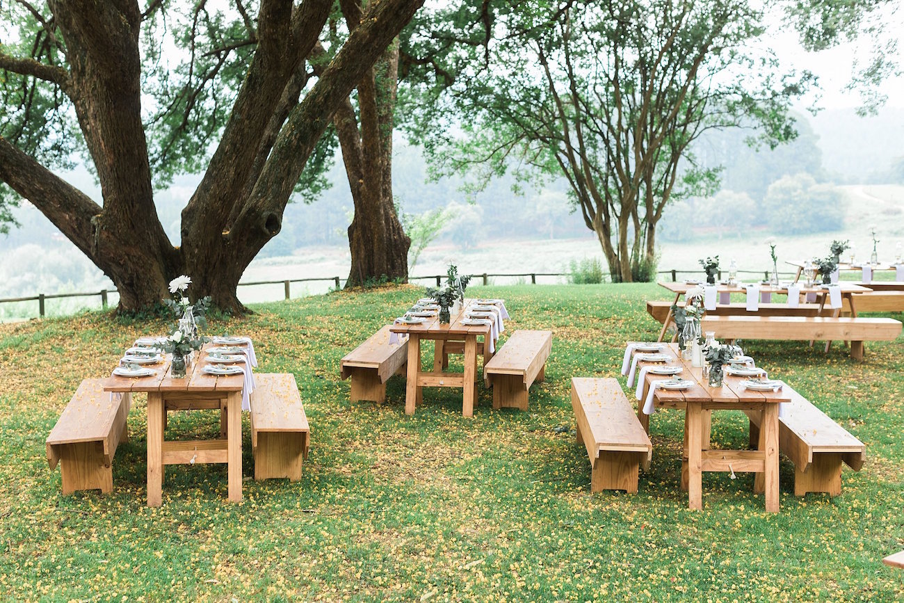 Outdoor Wedding Reception | Image: Alicia Landman