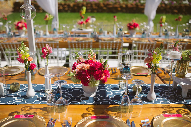 Vibrant Outdoor Wedding Table Decor | Image: Moira West