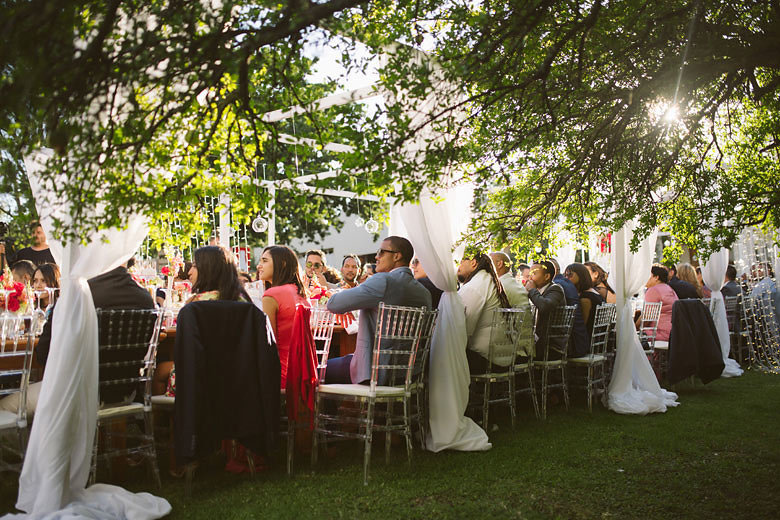 Vibrant Outdoor Wedding | Image: Moira West