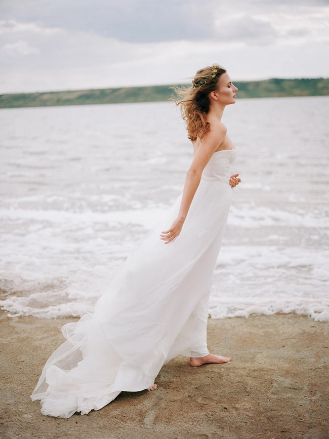 20 Gorgeous Beach  Destination Wedding  Dresses  from Etsy  