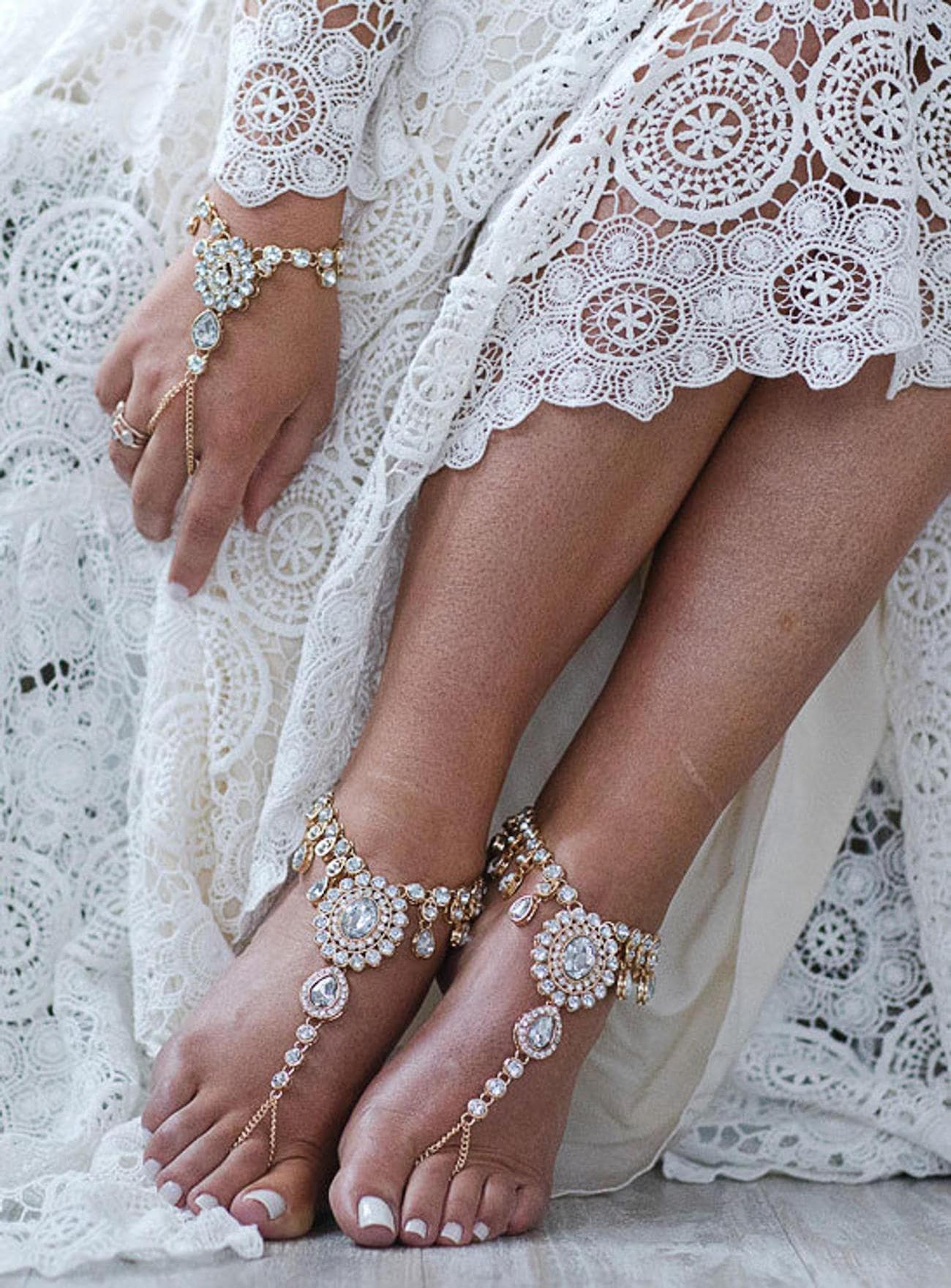 Amazon.com: MCC Big Flower Barefoot Sandals, Beach Wedding Foot Jewelry for  Women, Boho Beachy Wedding Vibes (White) : Handmade Products