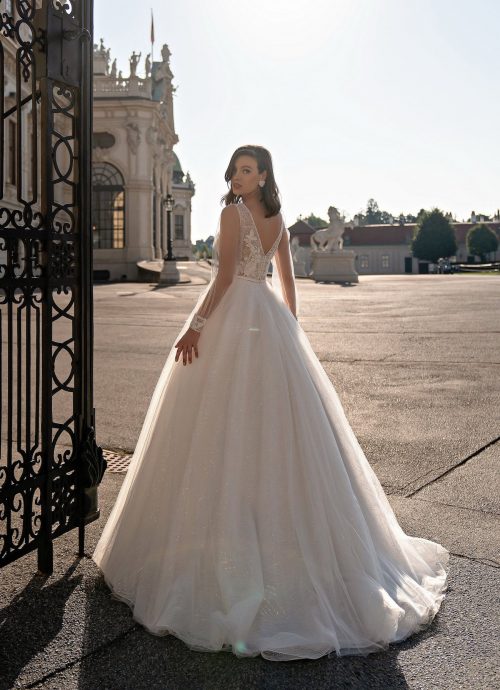 20 Fairytale Princess Ballgown Wedding Dresses from Etsy | SouthBound Bride