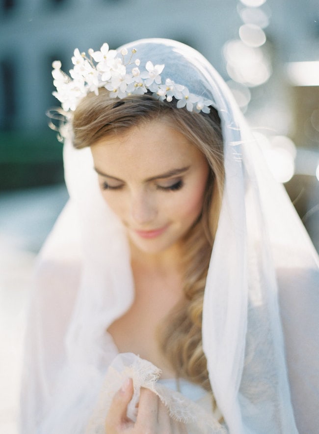 45 Pretty Mini Veils To Complete The Bridal Look - Weddingomania