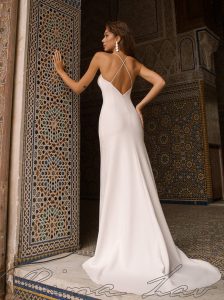 Elegant Minimalist Wedding Dresses