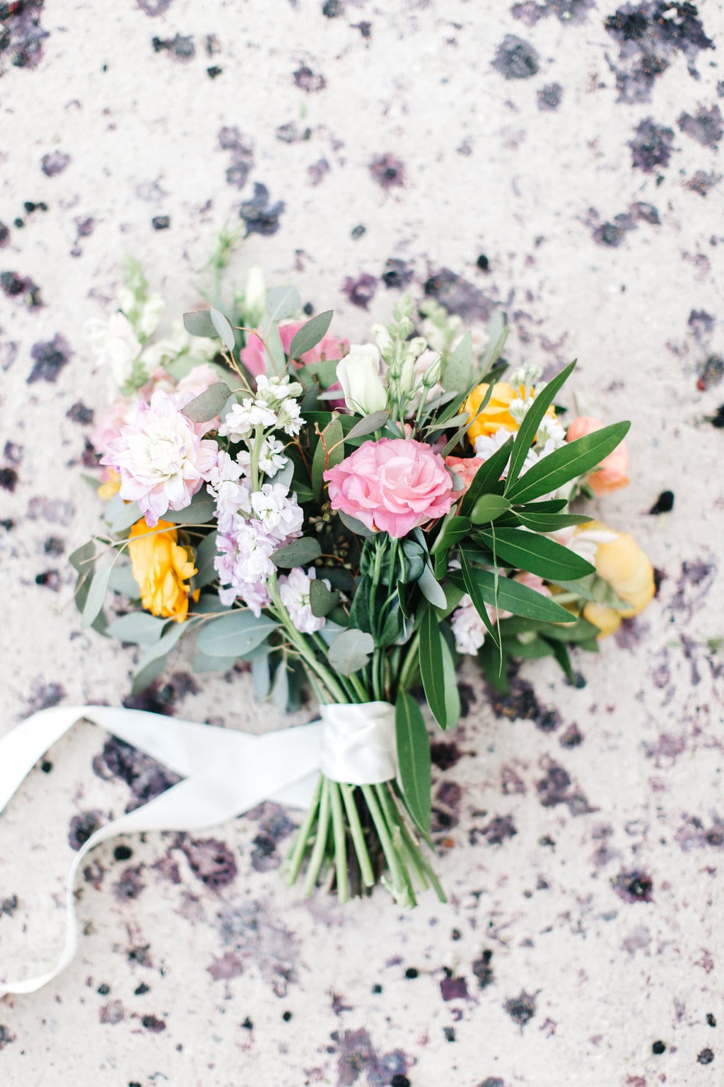 Loose Wedding Bouquet | Credit: Julia Stockton Photography