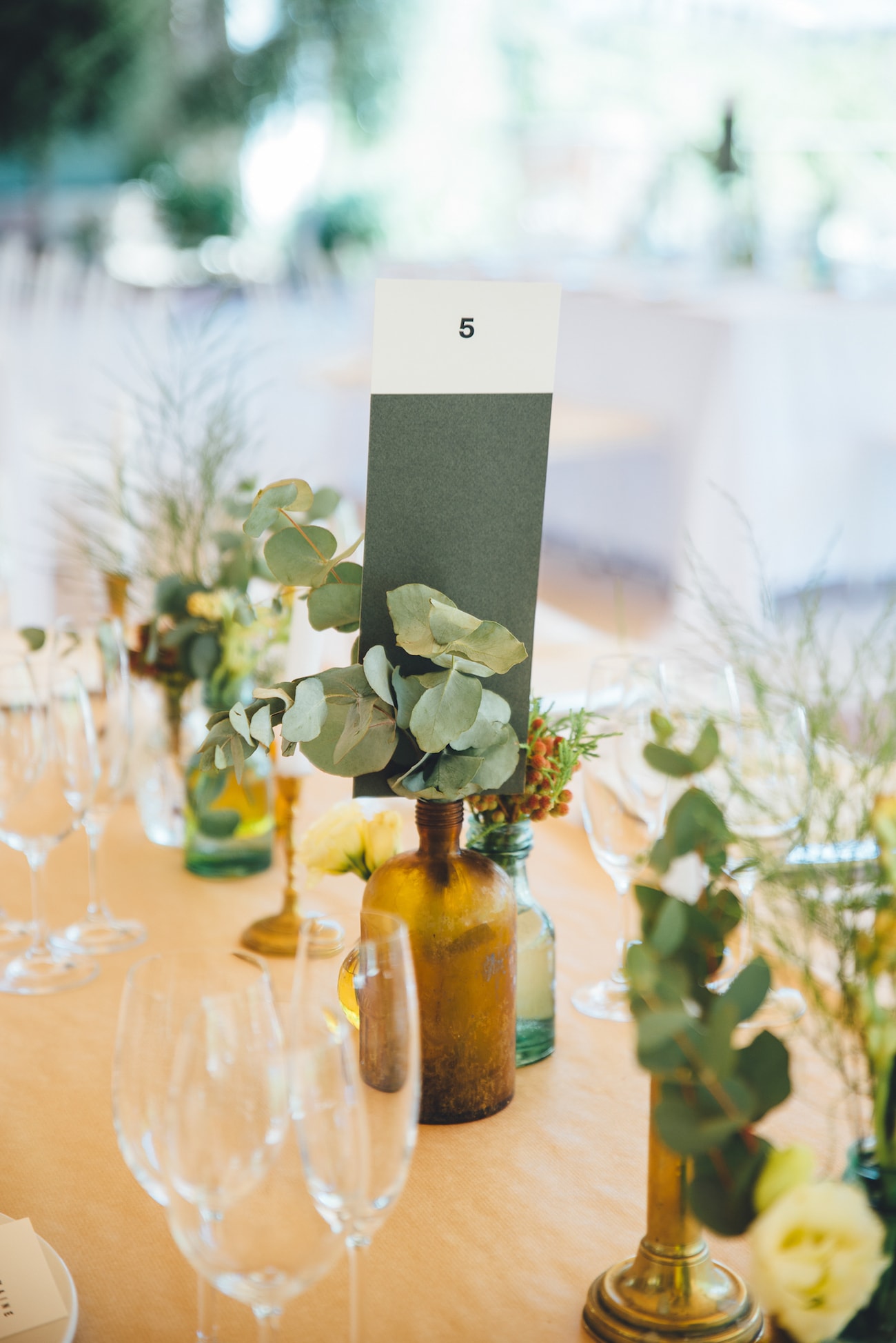 Paint Chip Table Number | Credit: Yeah Yeah Photography