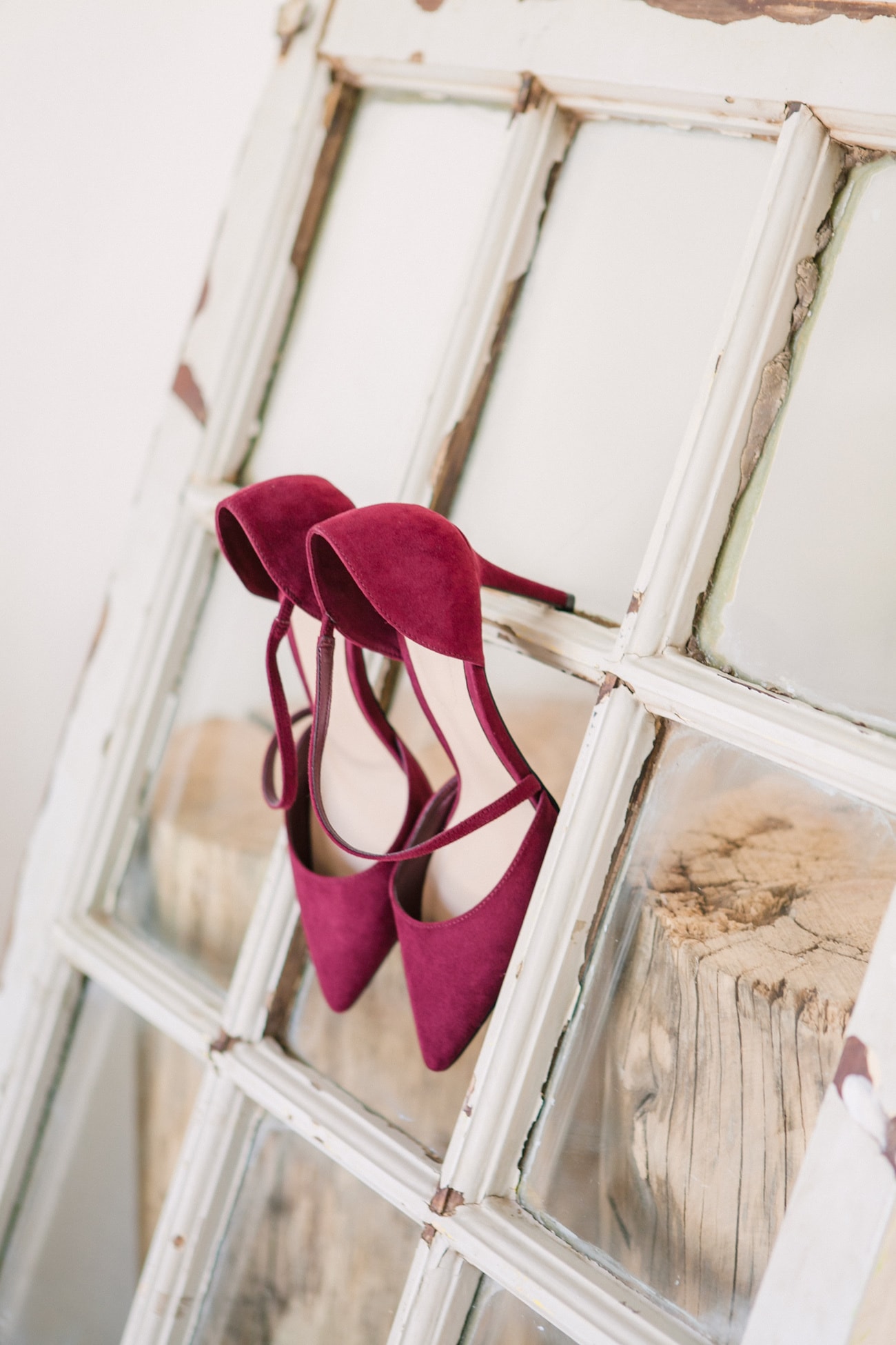 Burgundy Shoes | Joyous Jewel Tone Winter Wedding | Credit: Dust and Dreams Photography