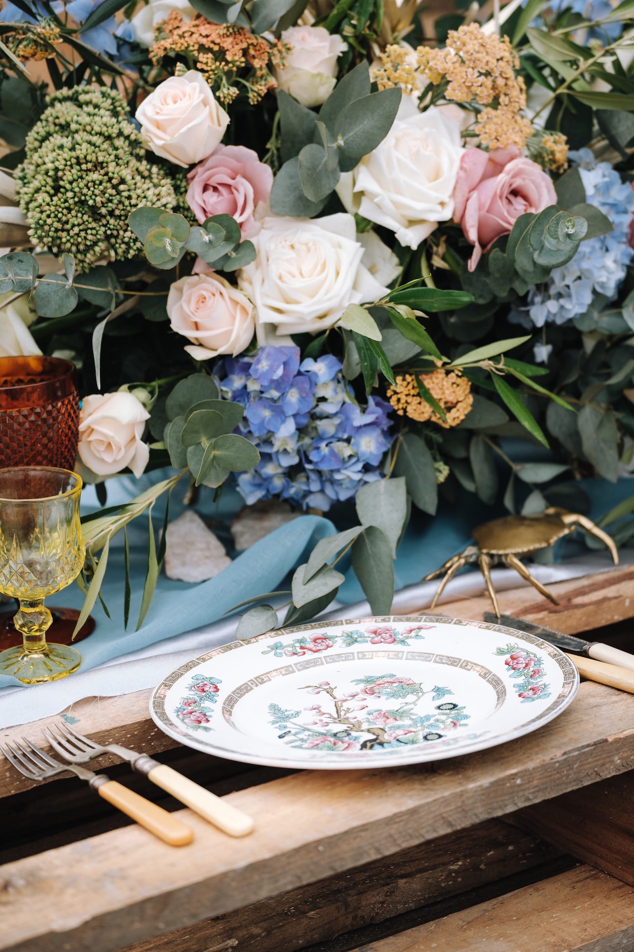 Boho Luxe Vintage Place Setting | Atmospheric Wedding Inspiration | Credit: The Shank Tank