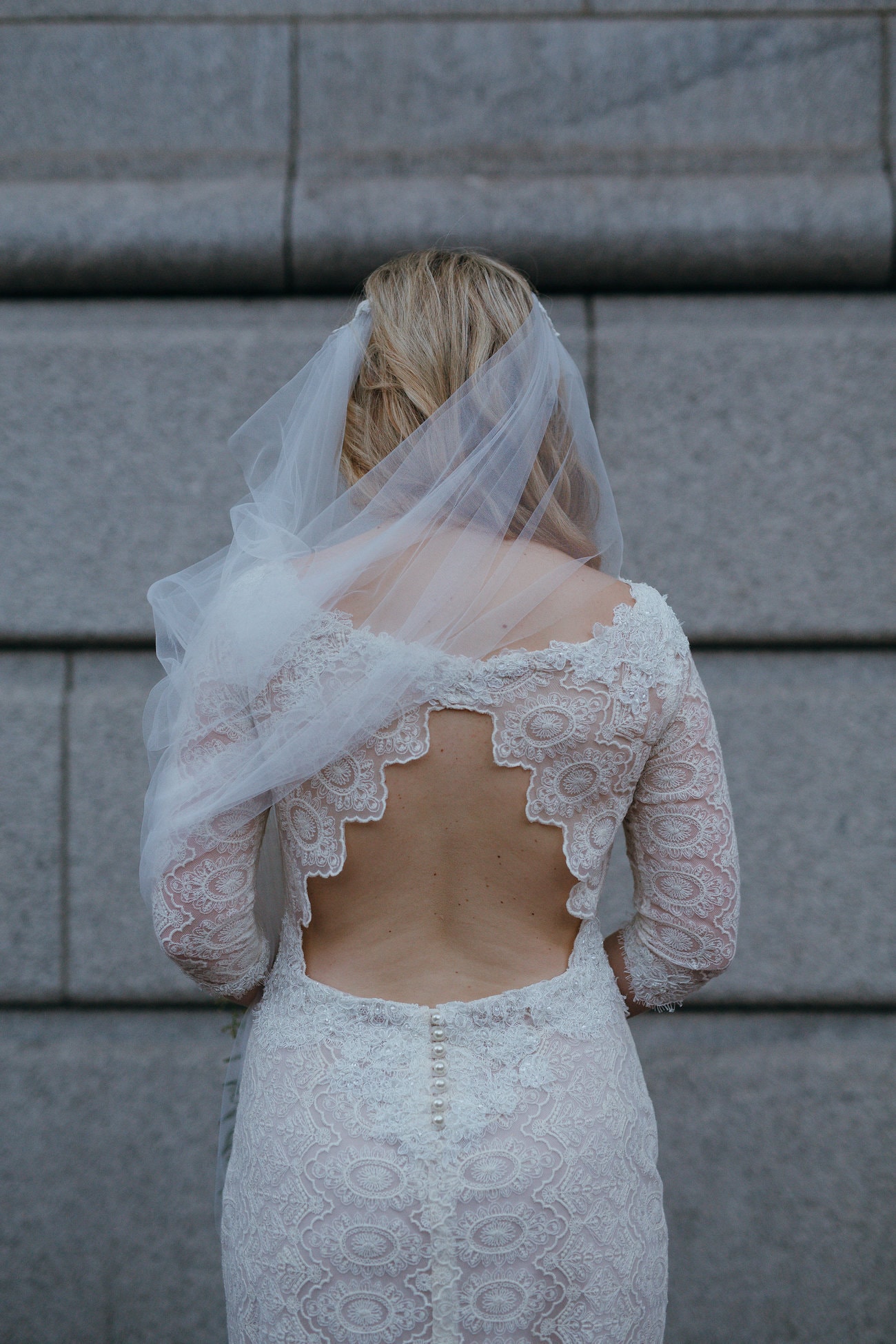 Keyhole Back Lace Wedding Dress | Vintage Chic City Wedding at the Cape Town Club | Credit: Duane Smith