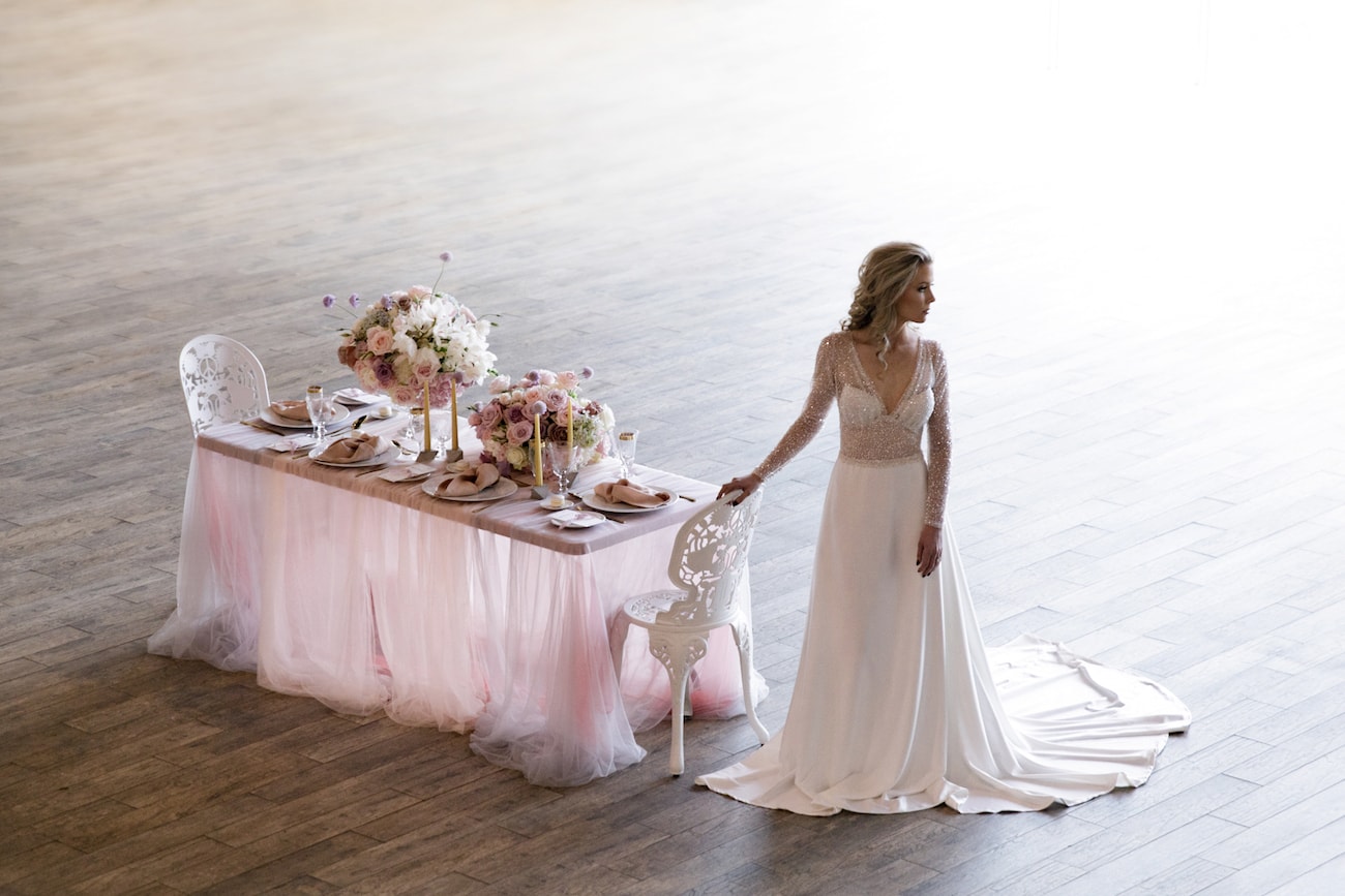 Romantic Iridescent Wedding Inspiration | Credit: Jessica Notelo (15)