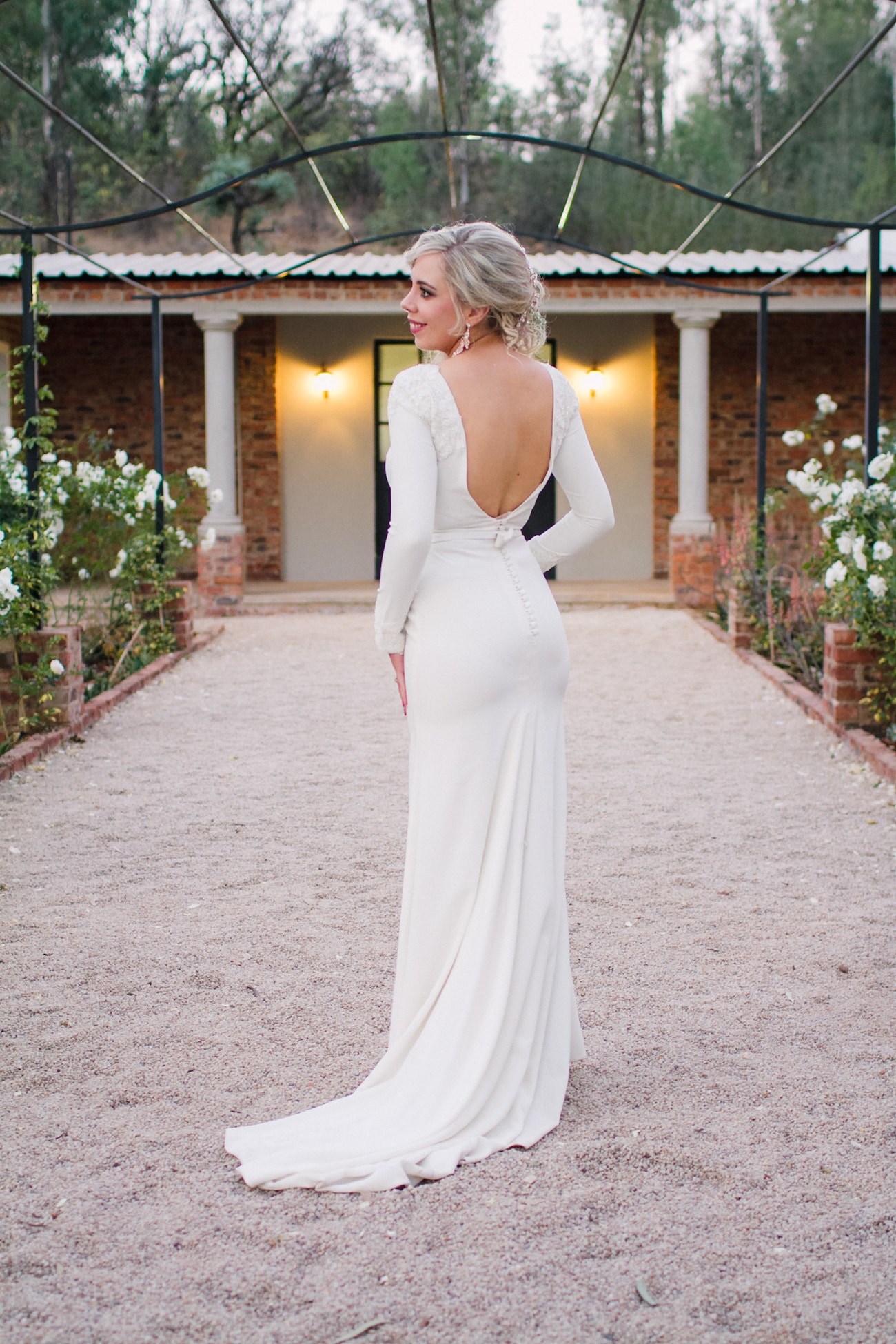 Winter Wedding Dress | Joyous Jewel Tone Winter Wedding | Credit: Dust and Dreams Photography