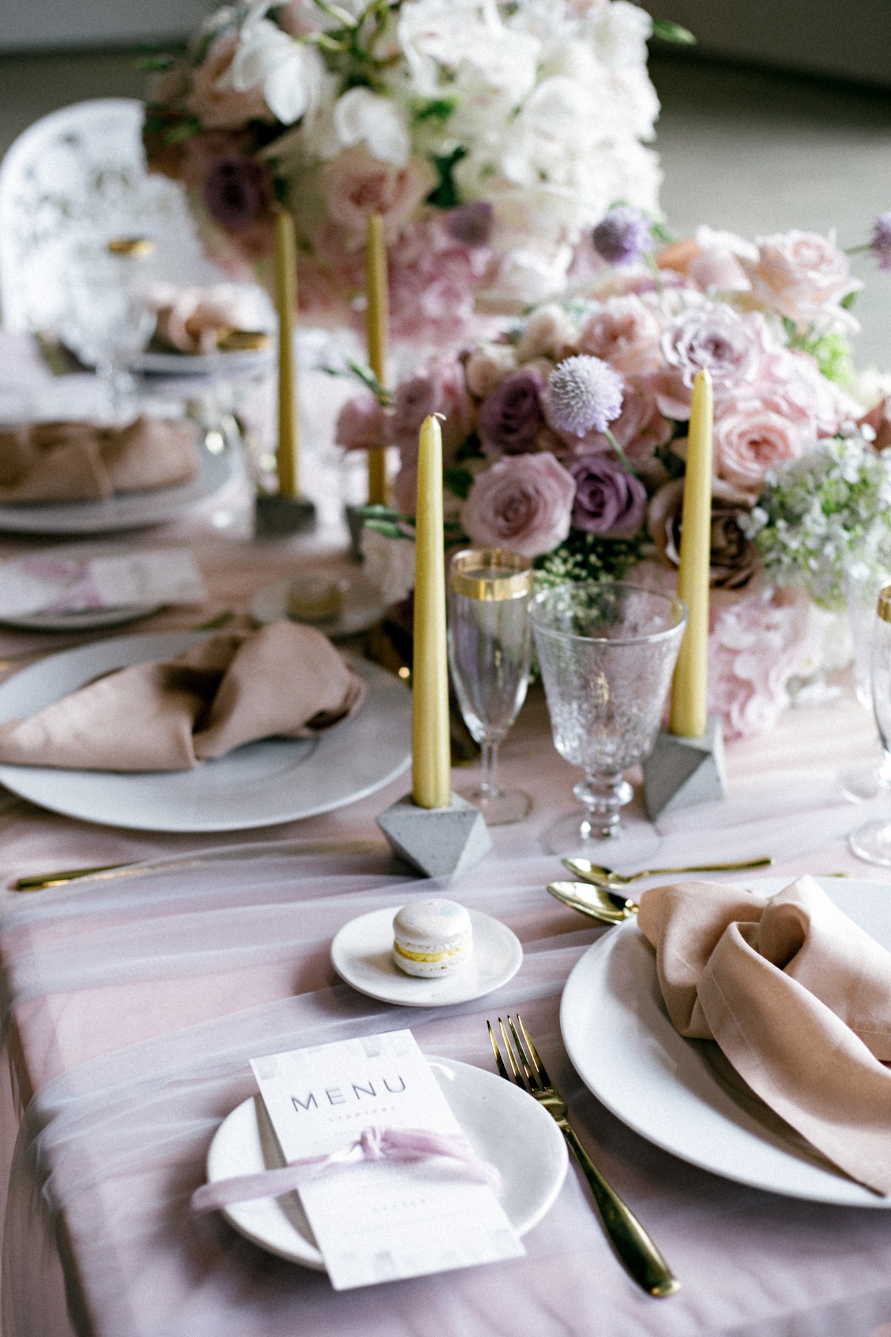 Iridescent Wedding Trend Table Decor | Credit: Jessica Notelo (20)