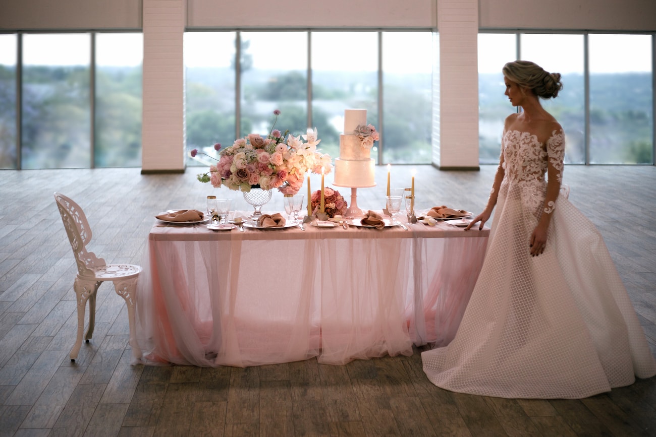 Romantic Iridescent Wedding Inspiration | Credit: Jessica Notelo (33)