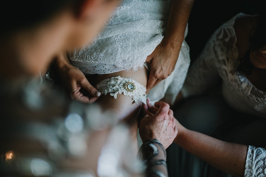 Bridal Garter with Heirloom Brooch | Image: Jessica J Photography