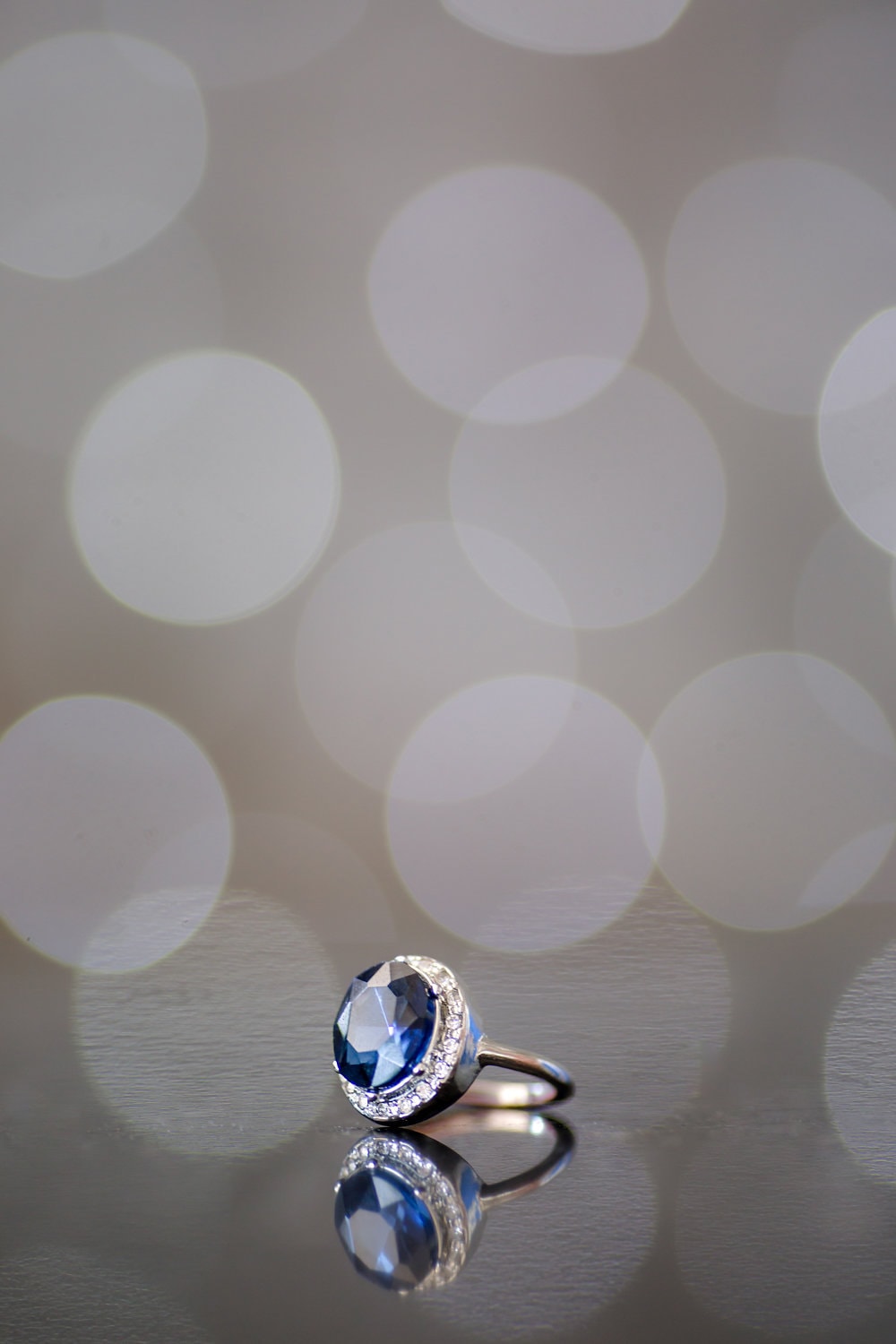 Sapphire Engagement Ring | Image: Jaqui Franco