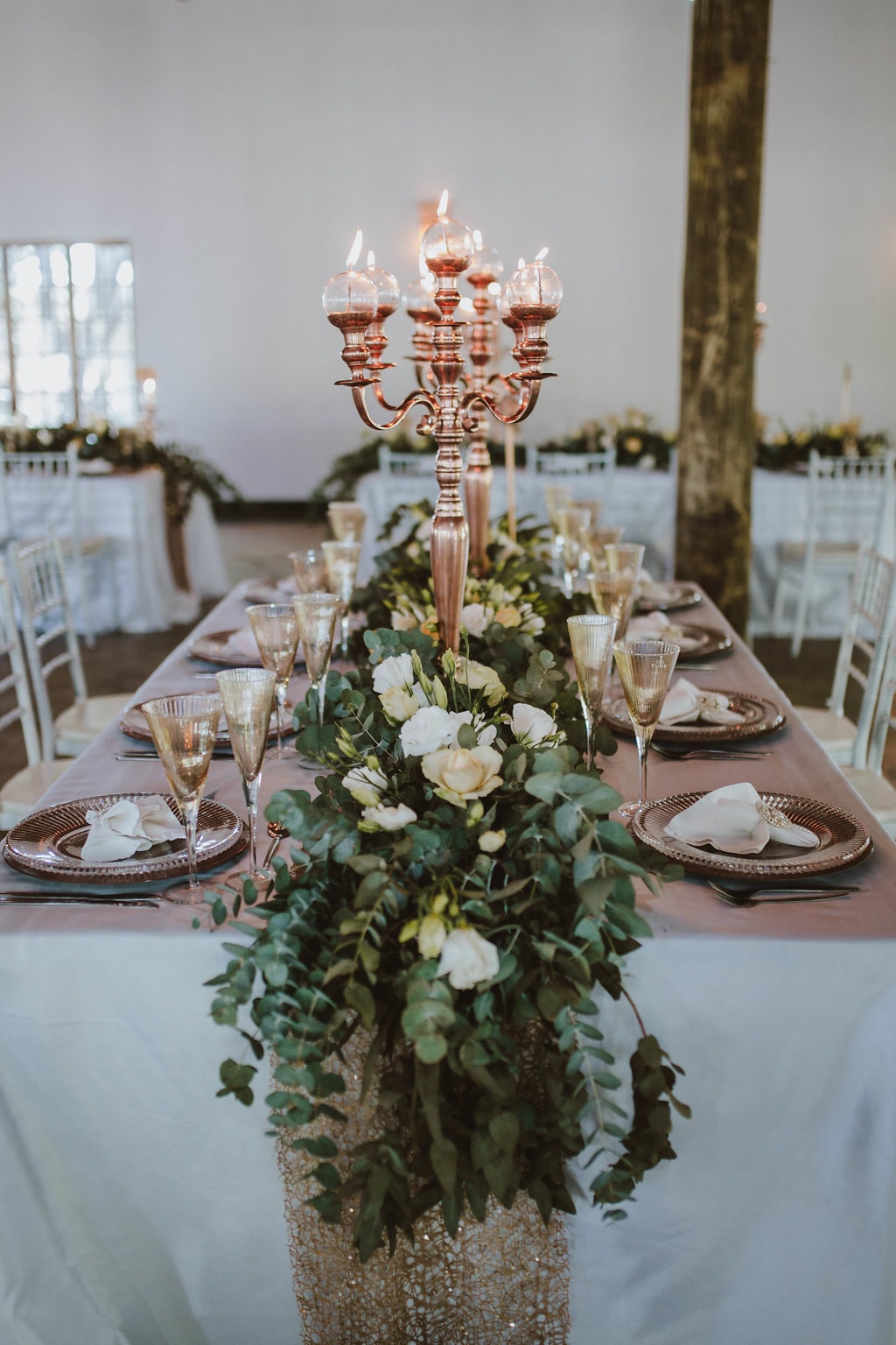 Sequin Linens & Rose Gold Candelabra | Image: Jessica J Photography