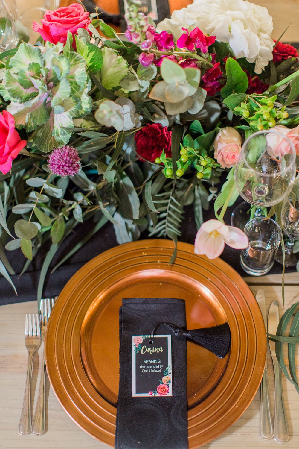 Opulent Dark & Moody Place Setting | Image: Grace Studios