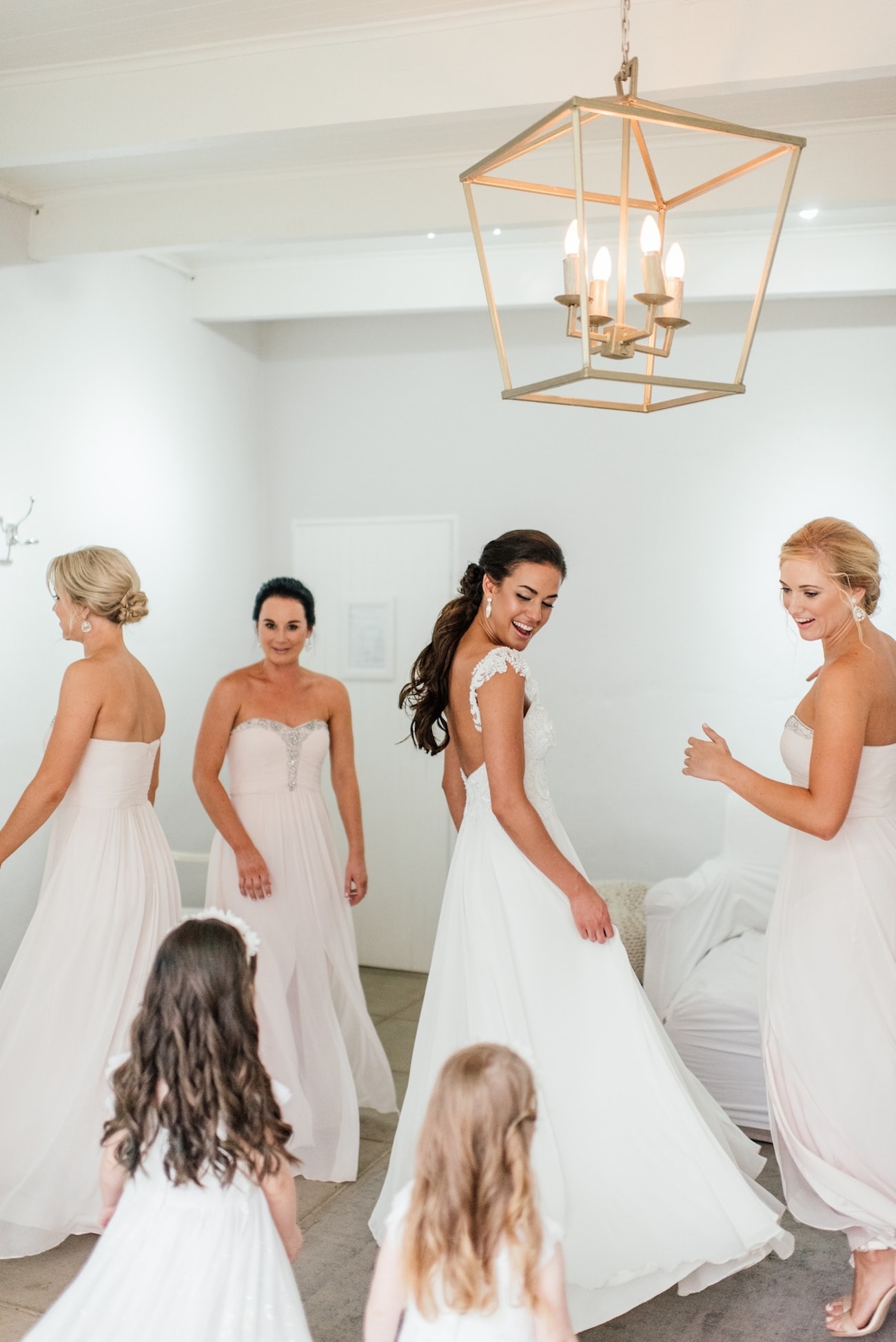 Dancing Bridesmaids | Image: Carla Adel