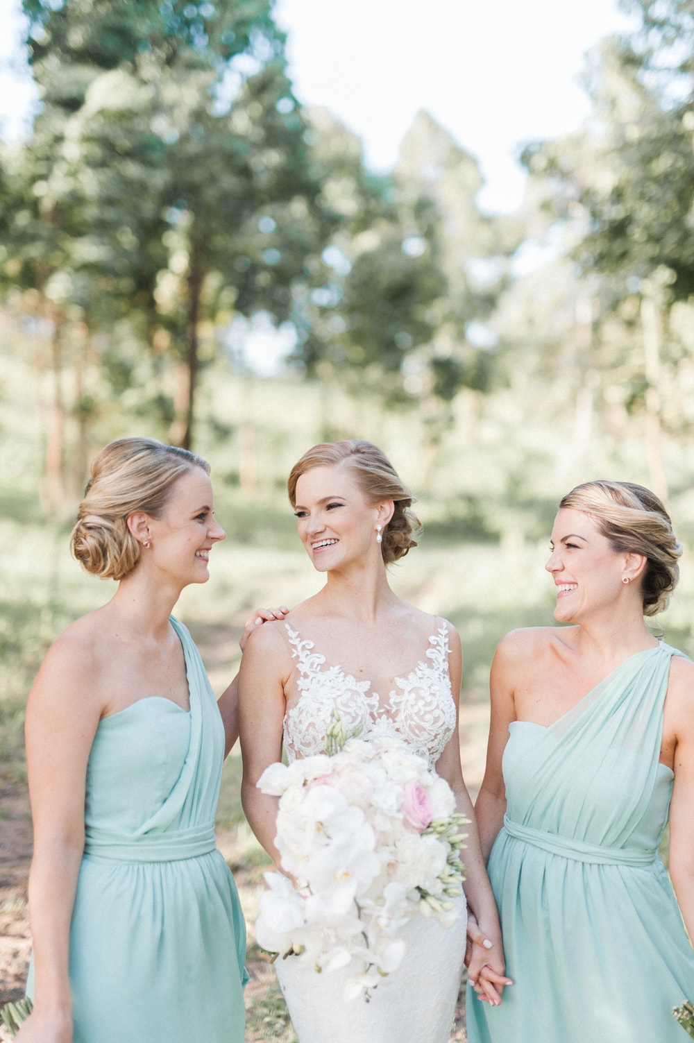 Mint Bridesmaid Dresses | Image: Bright Girl Photography