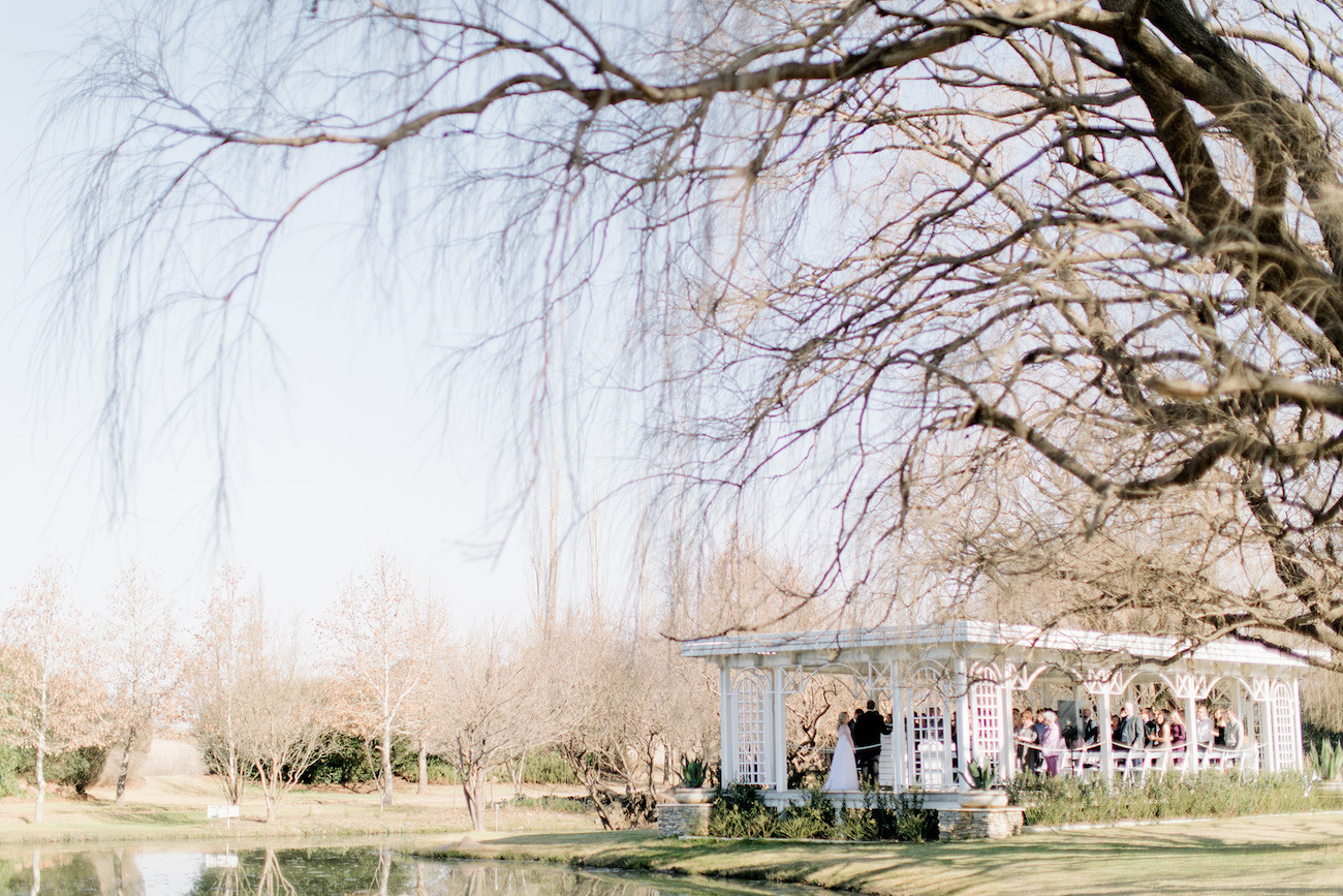 Wedding Ceremony at Oxbow Country Estate | Image: Rensche Mari