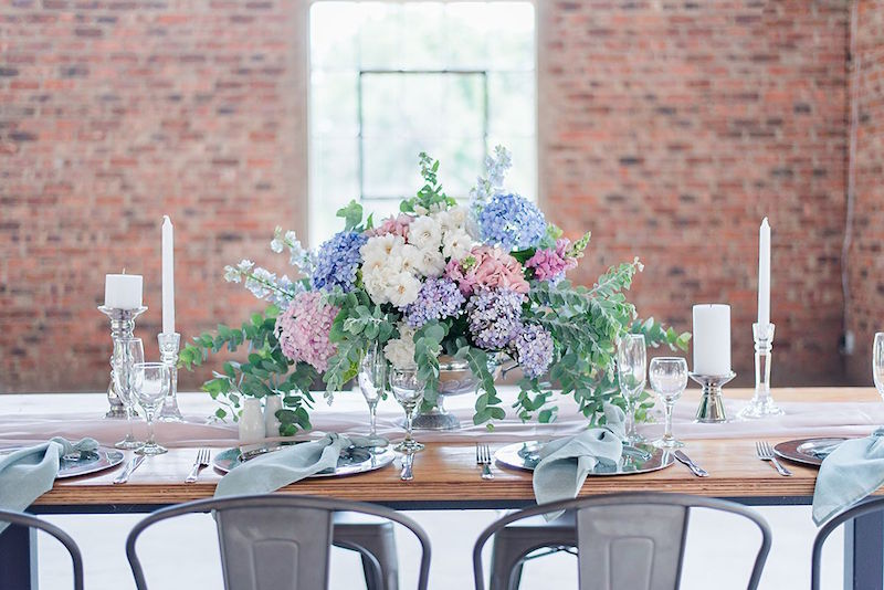 Pastel Hydrangea Centerpiece | Image: Marilize Coetzee